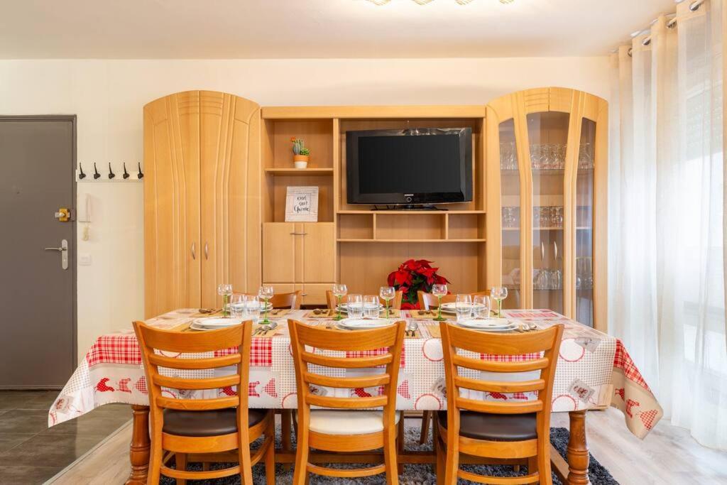 Superbe Appartement Spacieux Avec Parking Gratuit Illzach Exterior foto