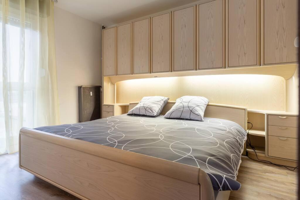 Superbe Appartement Spacieux Avec Parking Gratuit Illzach Exterior foto